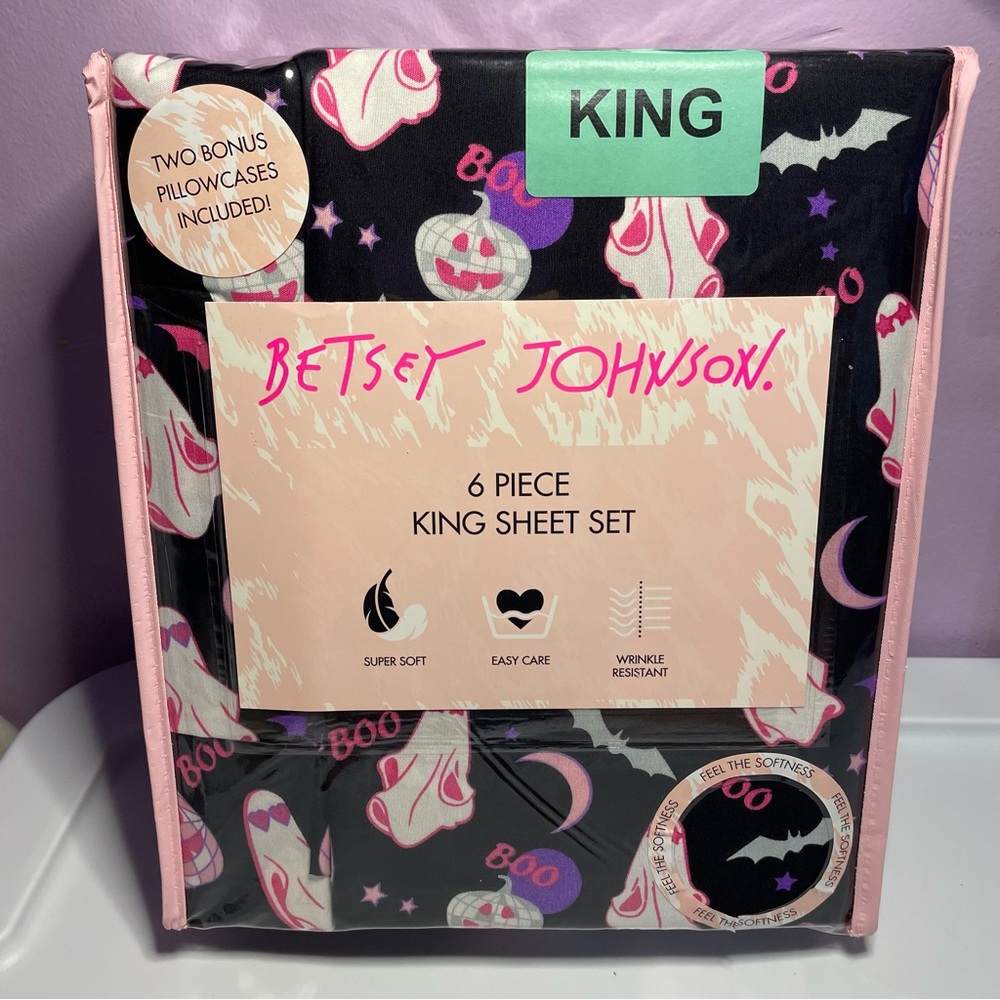 Betsey Johnson king sheet set